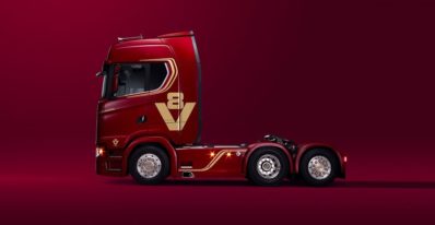 Scania's V8 6x2 Tractor Unit