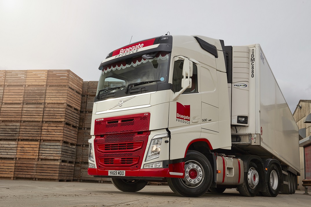 Volvo FH Globetrotter Tractor Unit
