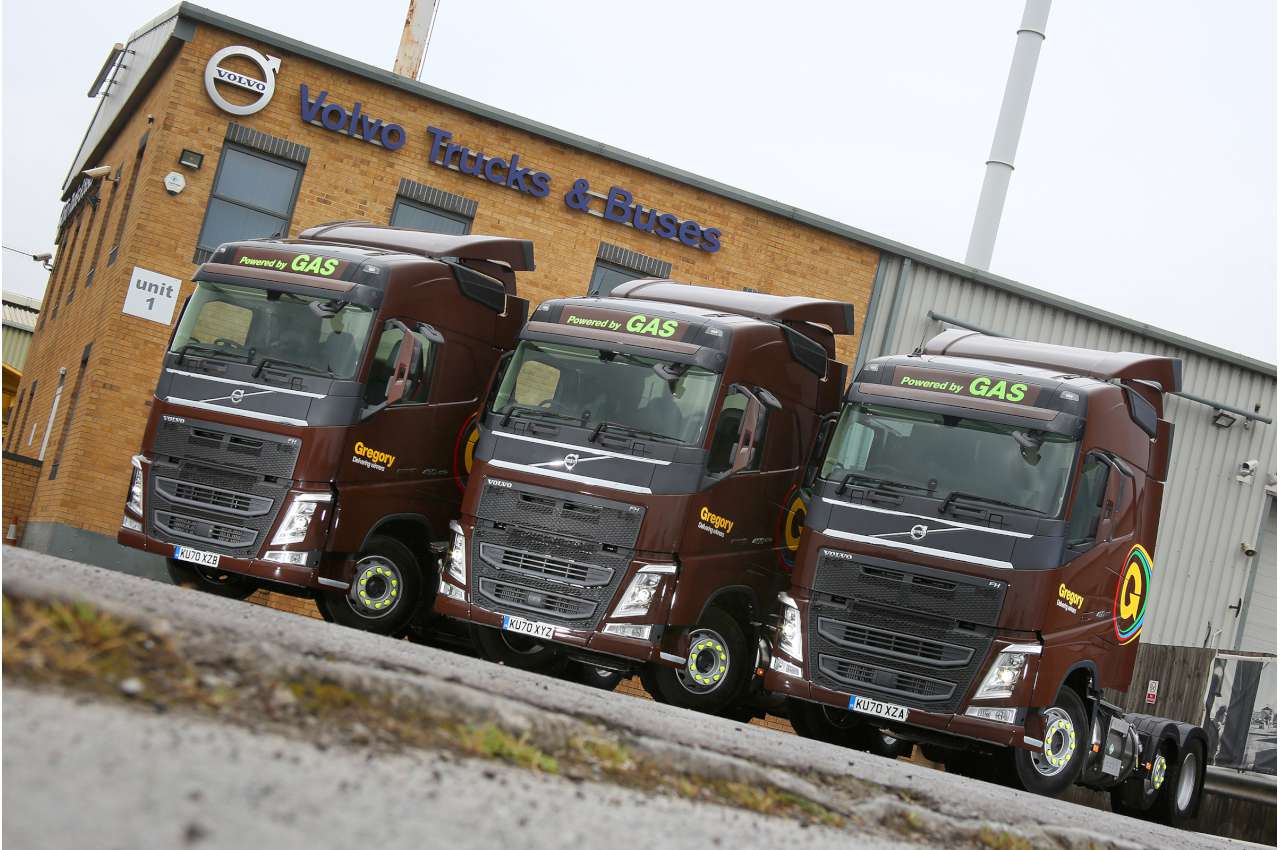 Gregory Distribution has put its first Volvo FH Globetrotter LNG (liquified natural gas) tractor units into operation.