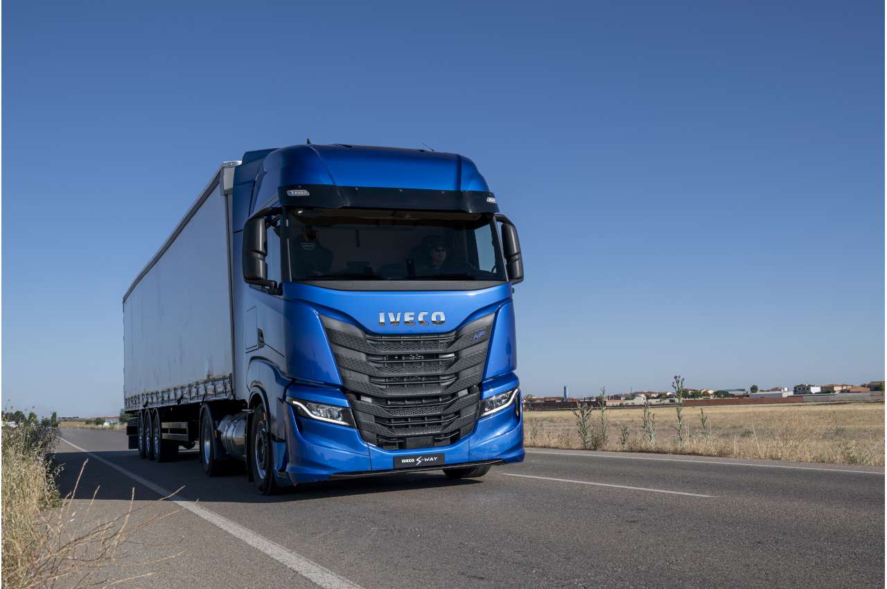 Iveco S-Way with Iveco ON Safety Reporting