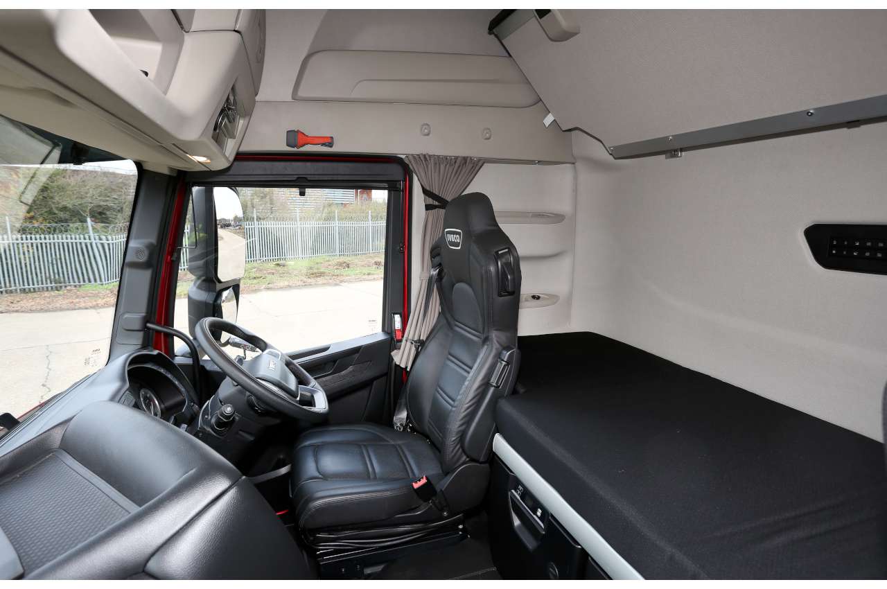Iveco S-Way AS Sleeper Cab interior Right Hand Version