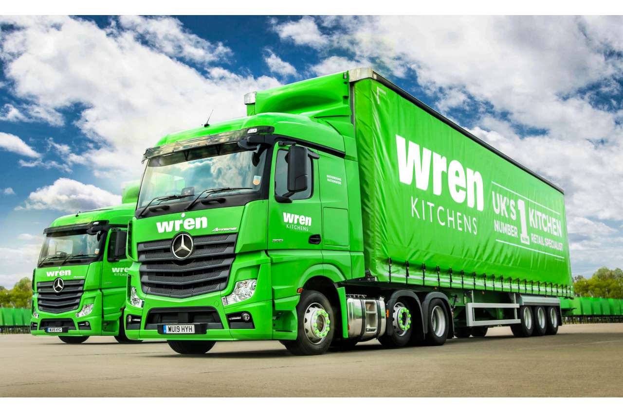 Actros Tractor Unit in Green