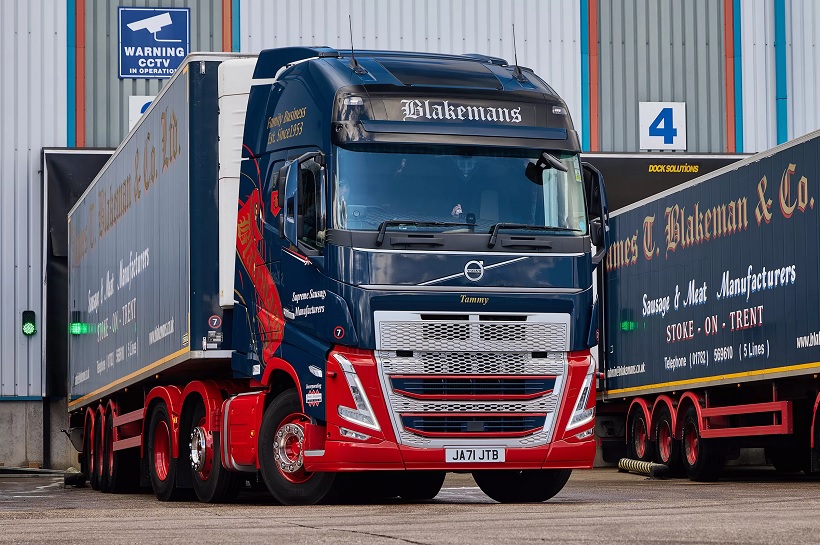 Volvo FH Globetrotter XL traditional livery