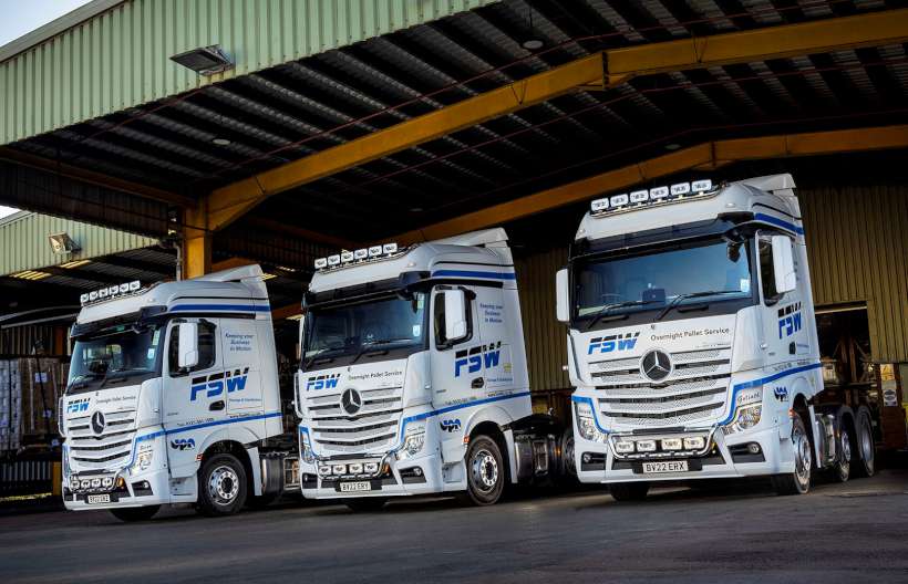 Actros Tractor units white