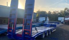 2017 Kassbohrer 13.6m Stepframe triaxle beavertail low loader full