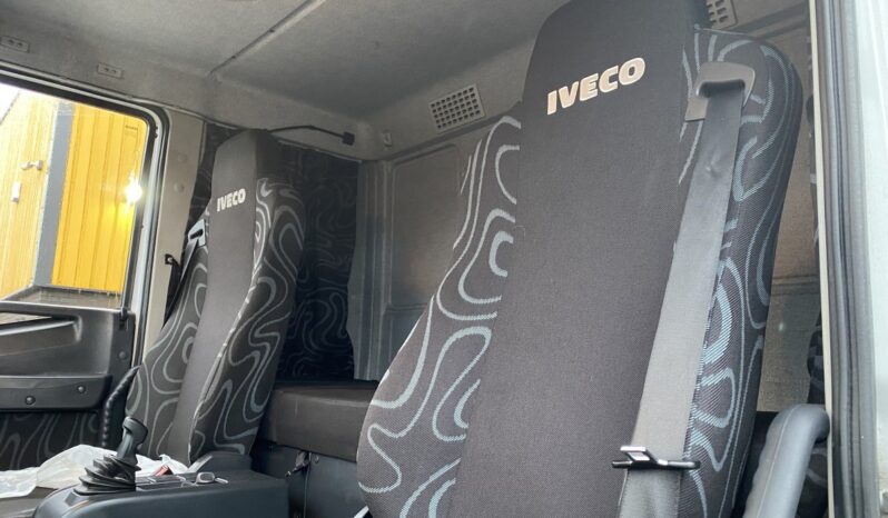 2015 Iveco Eurocargo 180E25 Boxvan full