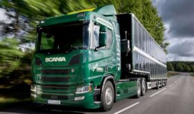 Scania Solar panel hybrid Truck & Trailer
