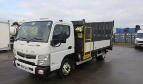 REF 32 – 2019 Mitsubishi 7.5 ton Beavertail truck for sale