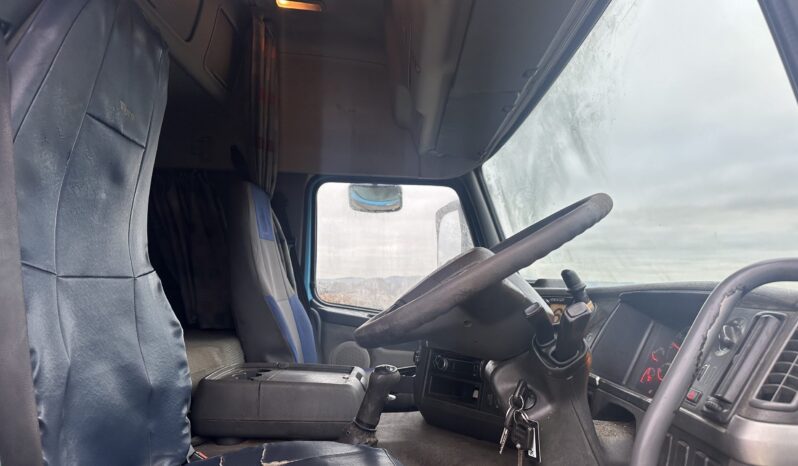2004 Volvo FM12 380 6×2 Rear Lift Flatbed Sleeper Cab full