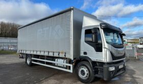 2018 18 Iveco Eurocargo 180E25S 18T – 28′ Curtain & Tail  Curtain Side Ref No: GK18 EOE