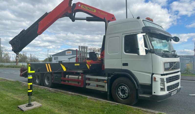 DIRECT OPERATOR: Volvo FM9 6×4 rigid lorry loader vehicle