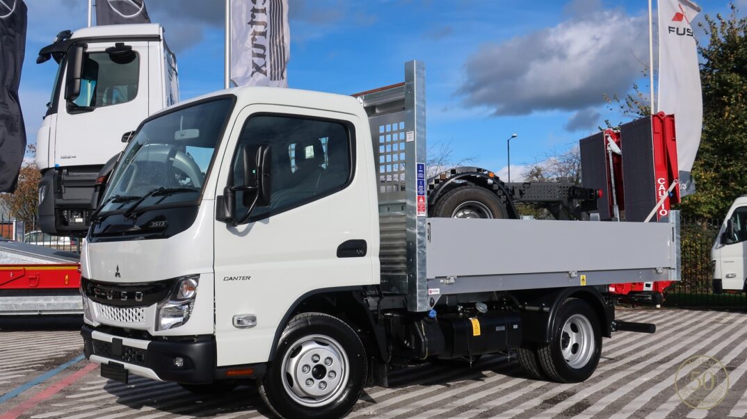 Used FUSO Canter 3S13 3.5T (Manual) 3.2m Dropside Tipper full