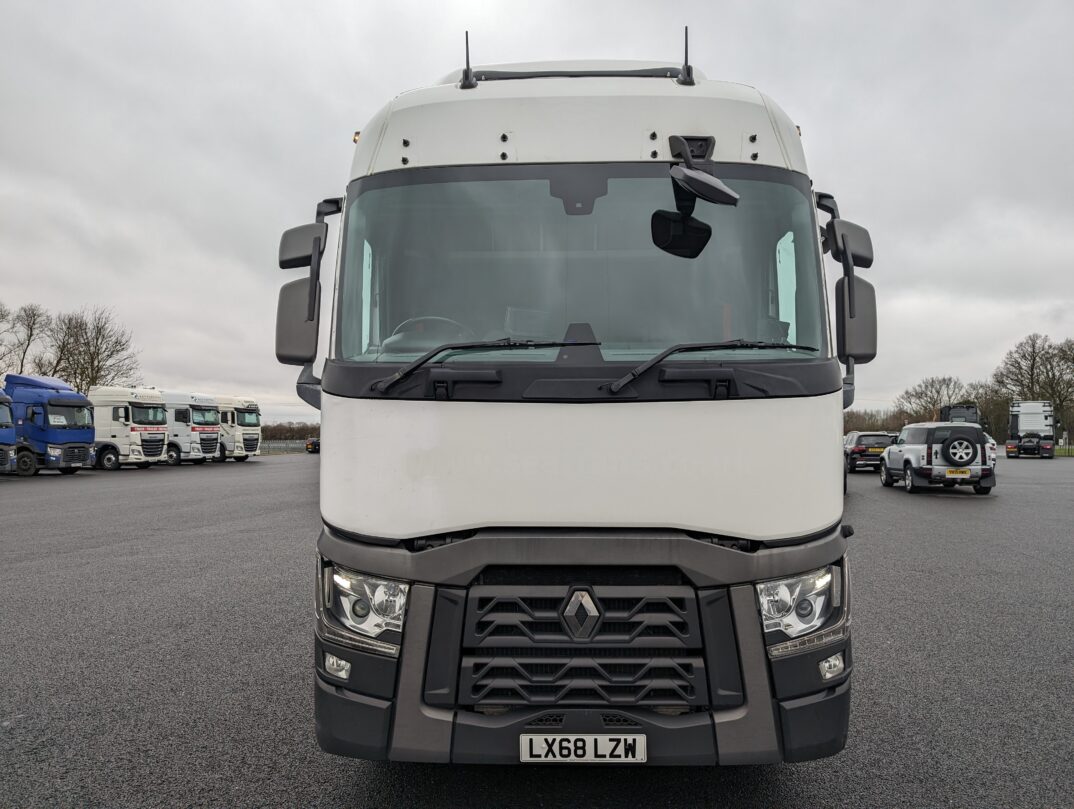 CHOICE 12: Renault T480 6×2 Tractor Unit full