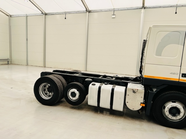 2013 Volvo FM 420 6×2 Midlift Tractor Unit – Sleeper Cab full