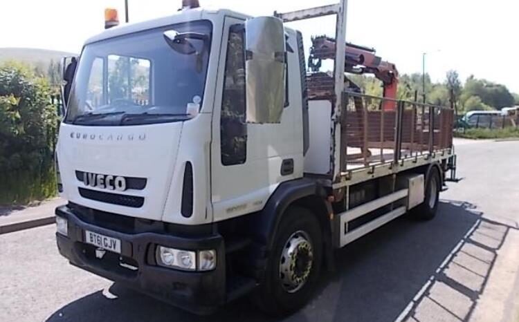 2011 (61) IVECO 180e25 FLATBED WITH PALFINGER CRANE full