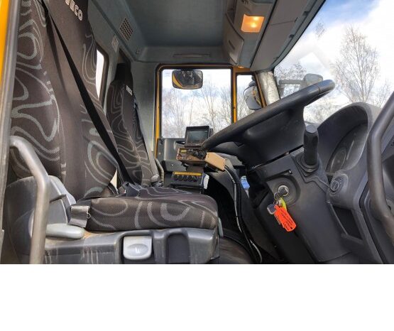 2009 IVECO EUROCARGO 180 E25 in Gritters full