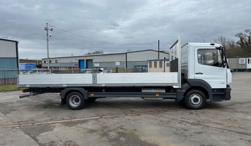 2018 18 Mercedes-Benz Atego 816 22′ Dropside – 3 seat, Manual  Dropside Ref No: YJ18 SWN full