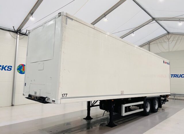 2010 Gray and Adams Tandem Axle Insulated Box Trailer