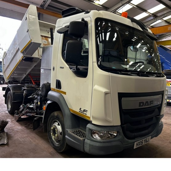 2015 DAF LF150 ROAD SWEEPER in Truck Mounted Sweepers