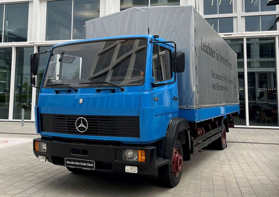 Mercedes LN2 814 Truck
